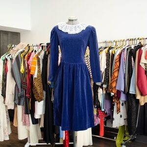 Vintage Blue Velvet Dress